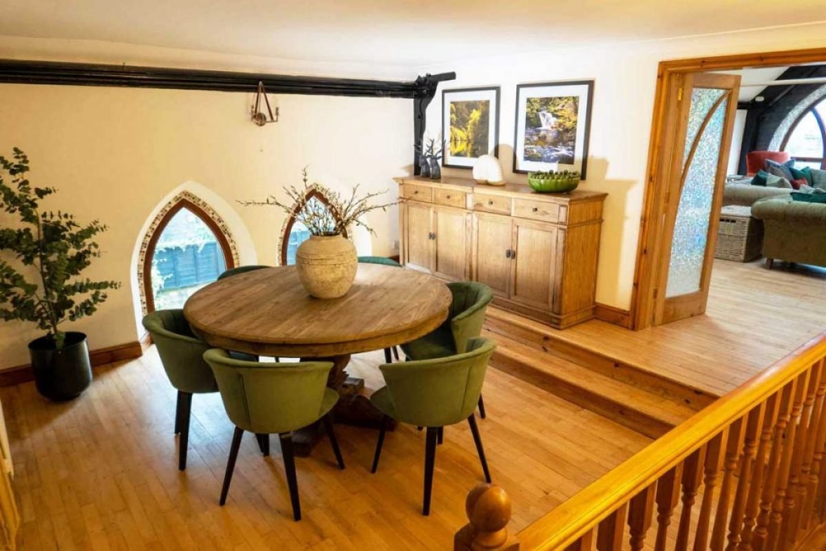 Dining room area