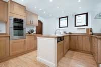 Full Kitchen 2